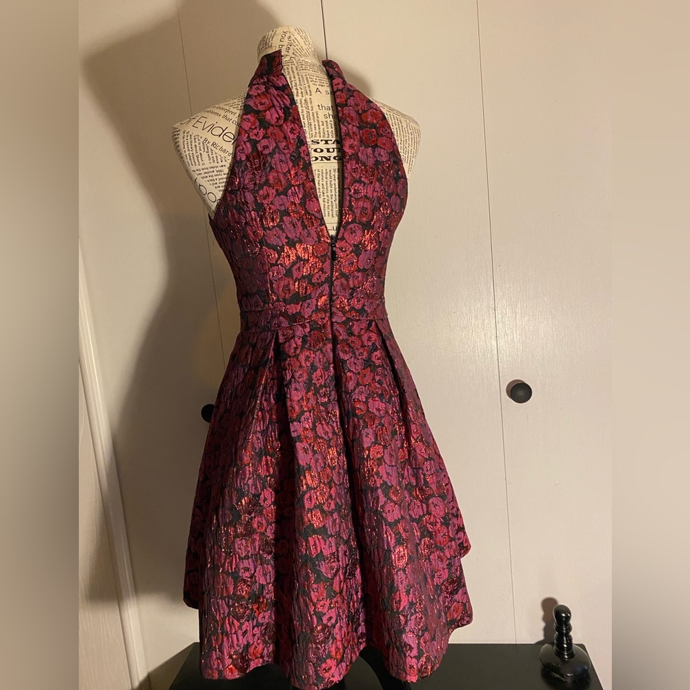Guess Collar Dress - Picture 3 of 4